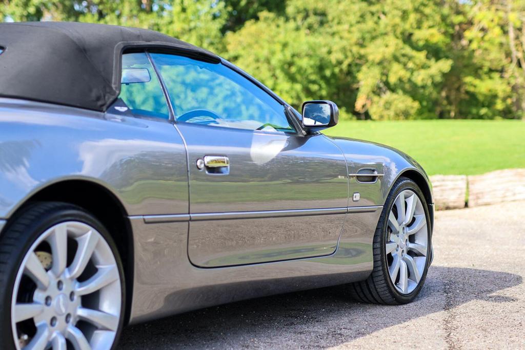 ASTON MARTIN DB7 5.9 2004