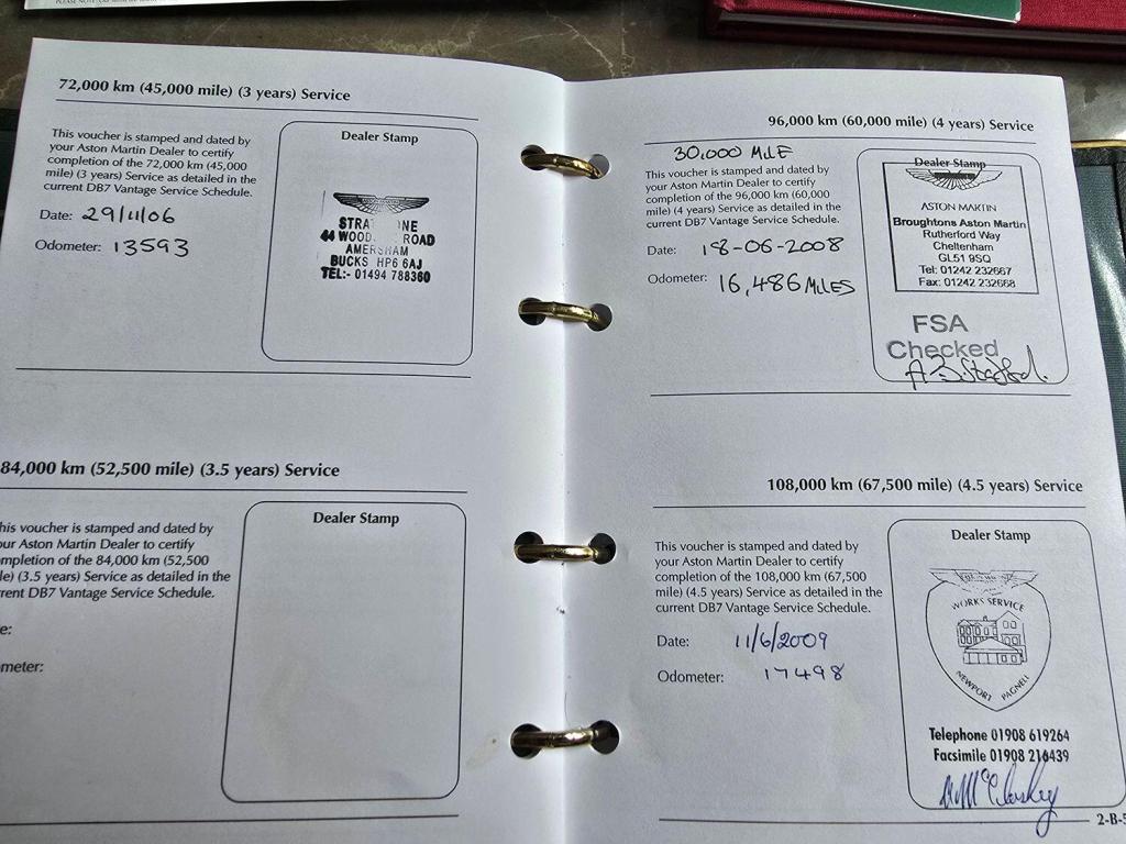 ASTON MARTIN DB7 5.9 2004