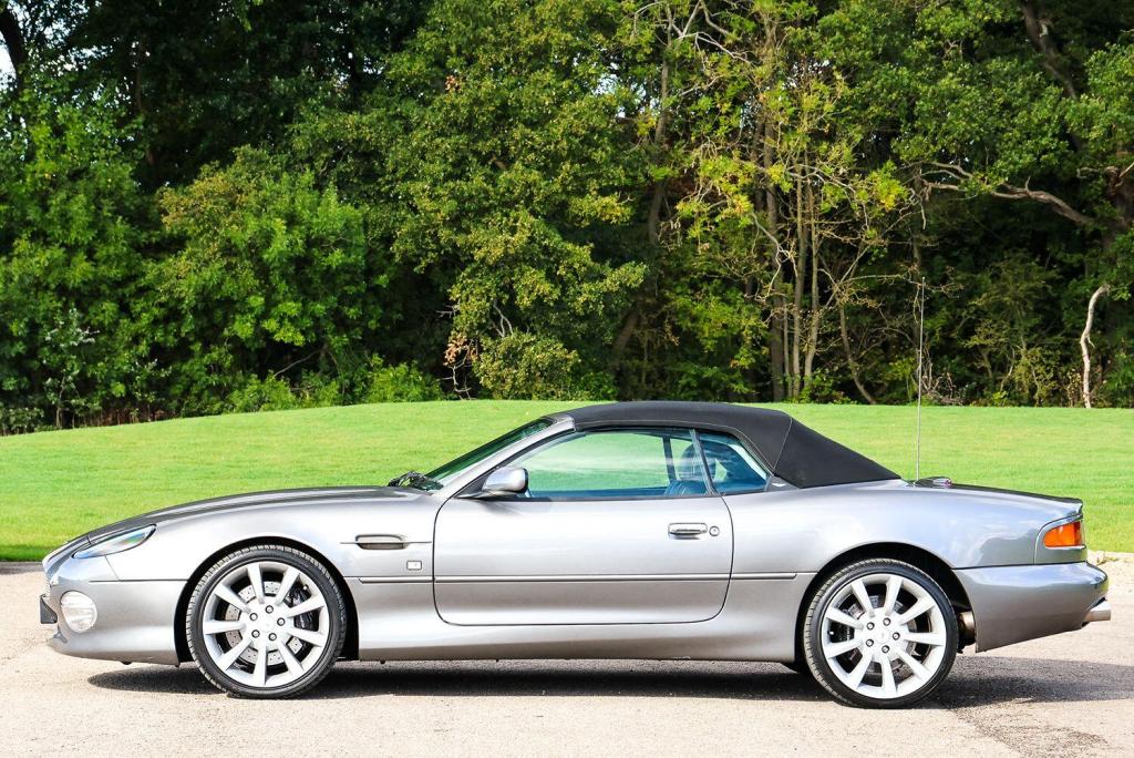 ASTON MARTIN DB7 5.9 2004