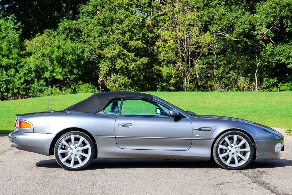 ASTON MARTIN DB7 5.9 2004