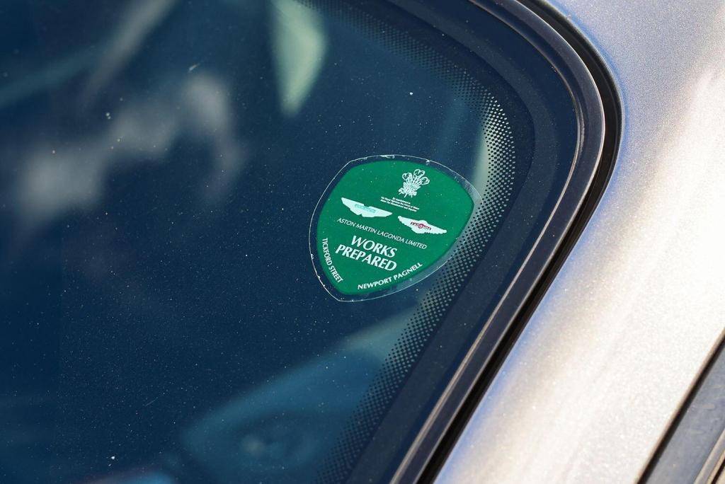 ASTON MARTIN DB7 5.9 2004