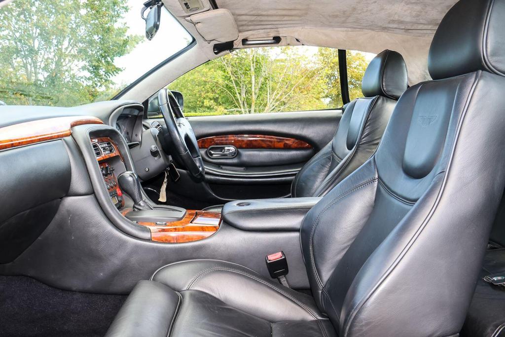 ASTON MARTIN DB7 5.9 2004