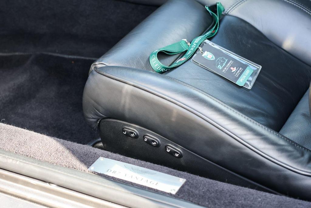 ASTON MARTIN DB7 5.9 2004