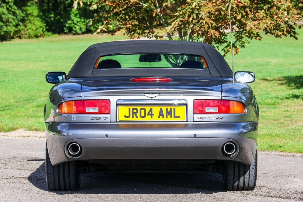 ASTON MARTIN DB7 5.9 2004