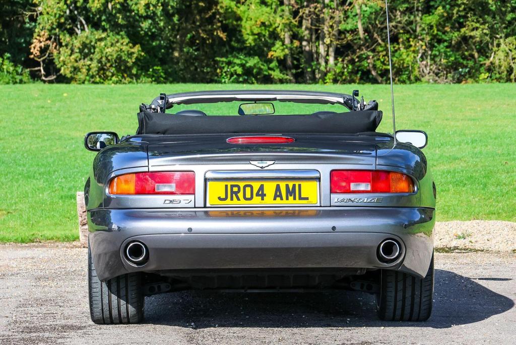 ASTON MARTIN DB7 5.9 2004