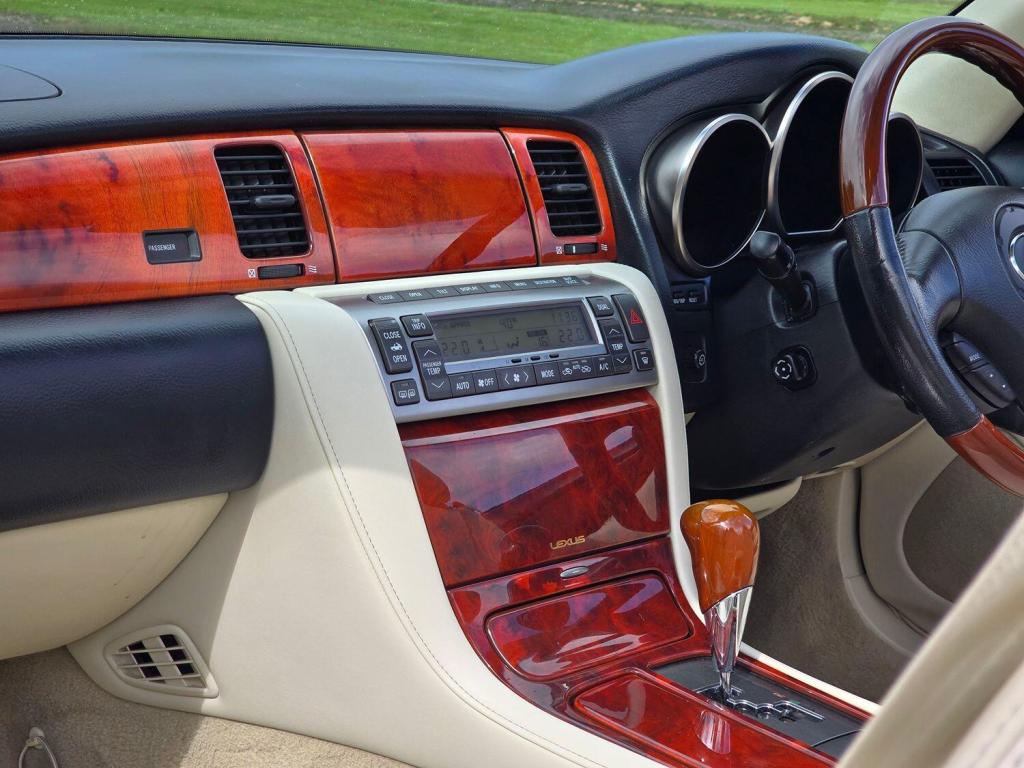 LEXUS SC 430 4.3 430 2006