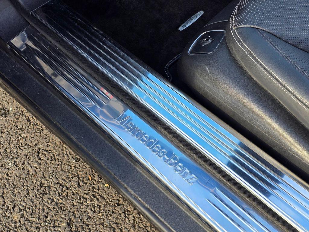 MERCEDES-BENZ SL 5.5 SL500 2010
