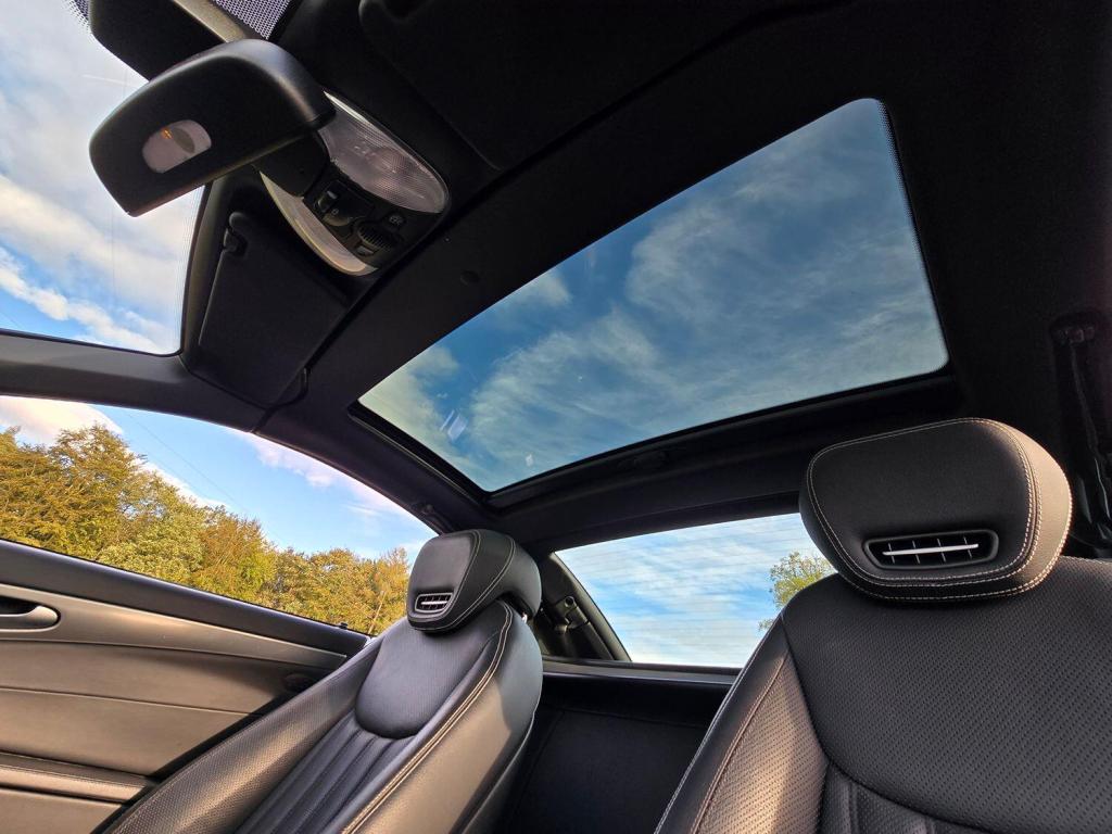 MERCEDES-BENZ SL 5.5 SL500 2010