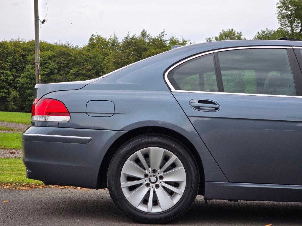 BMW 7 SERIES 3.0 730d SE 2006