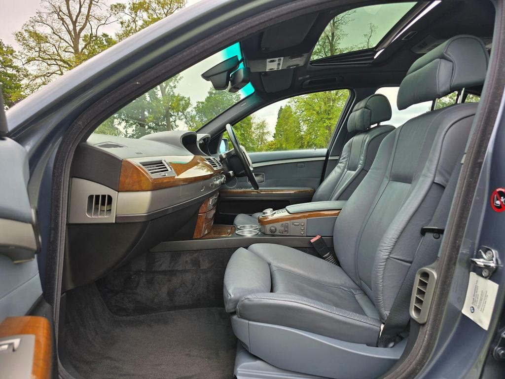 BMW 7 SERIES 3.0 730d SE 2006