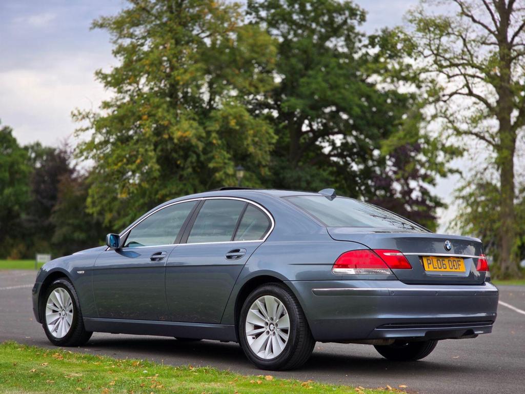 BMW 7 SERIES 3.0 730d SE 2006