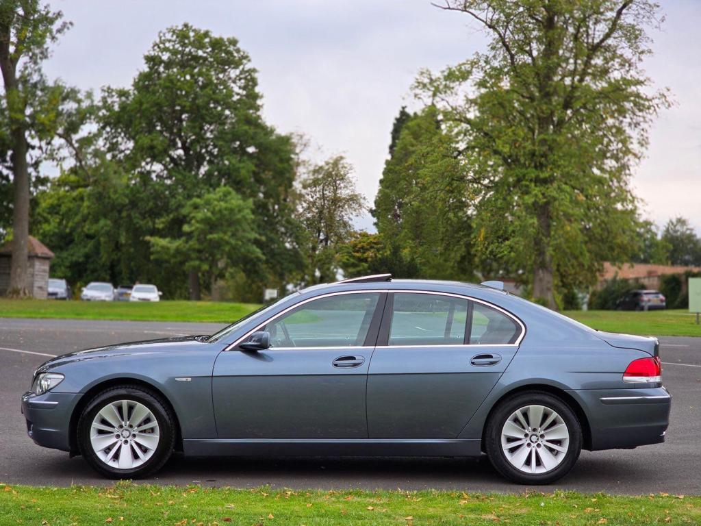 BMW 7 SERIES 3.0 730d SE 2006