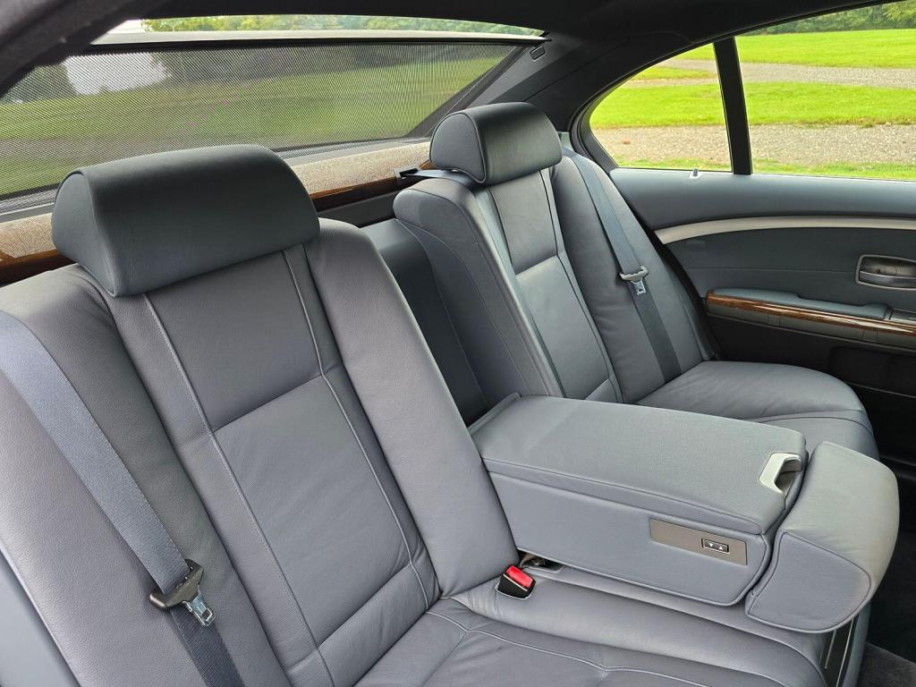 BMW 7 SERIES 3.0 730d SE 2006