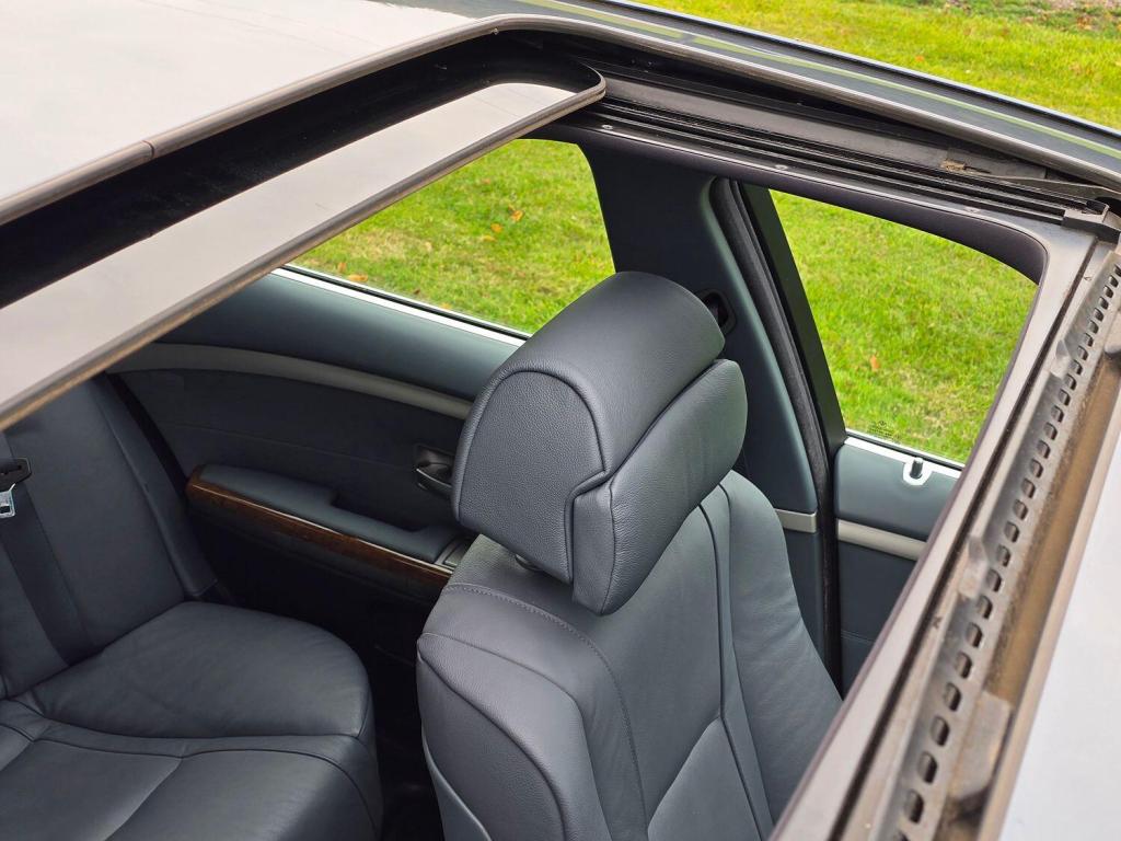 BMW 7 SERIES 3.0 730d SE 2006