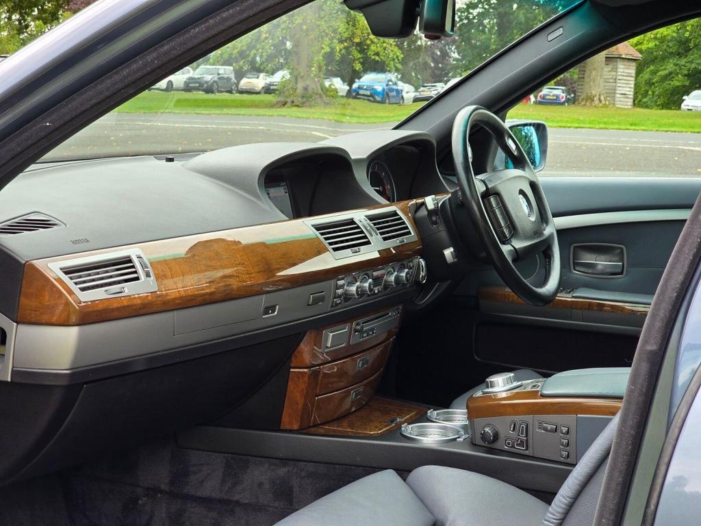 BMW 7 SERIES 3.0 730d SE 2006