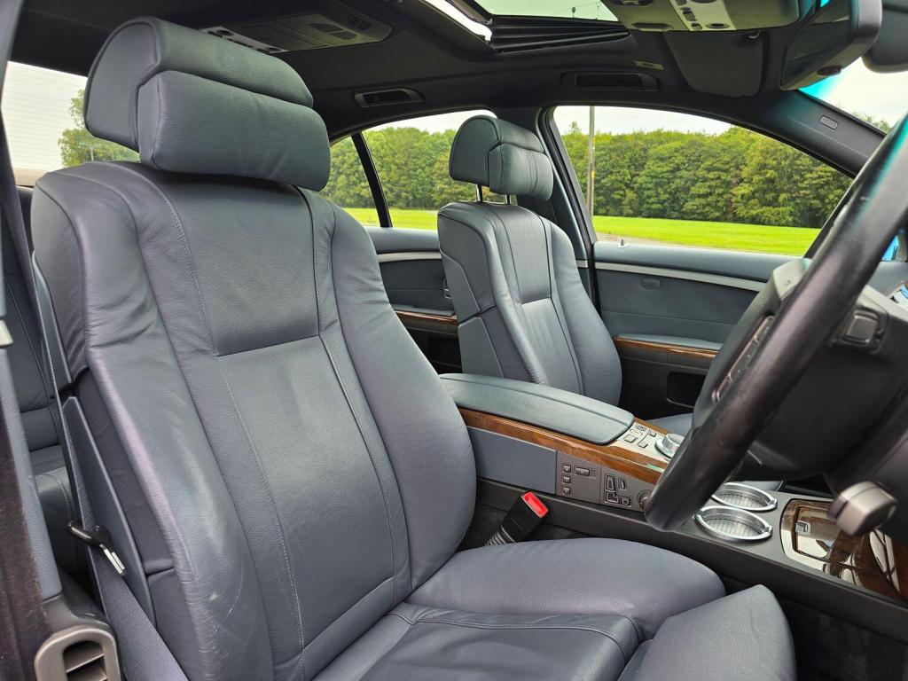 BMW 7 SERIES 3.0 730d SE 2006