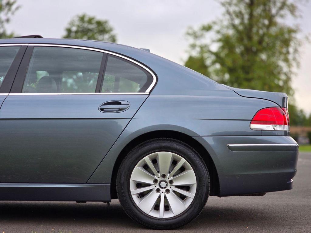 BMW 7 SERIES 3.0 730d SE 2006