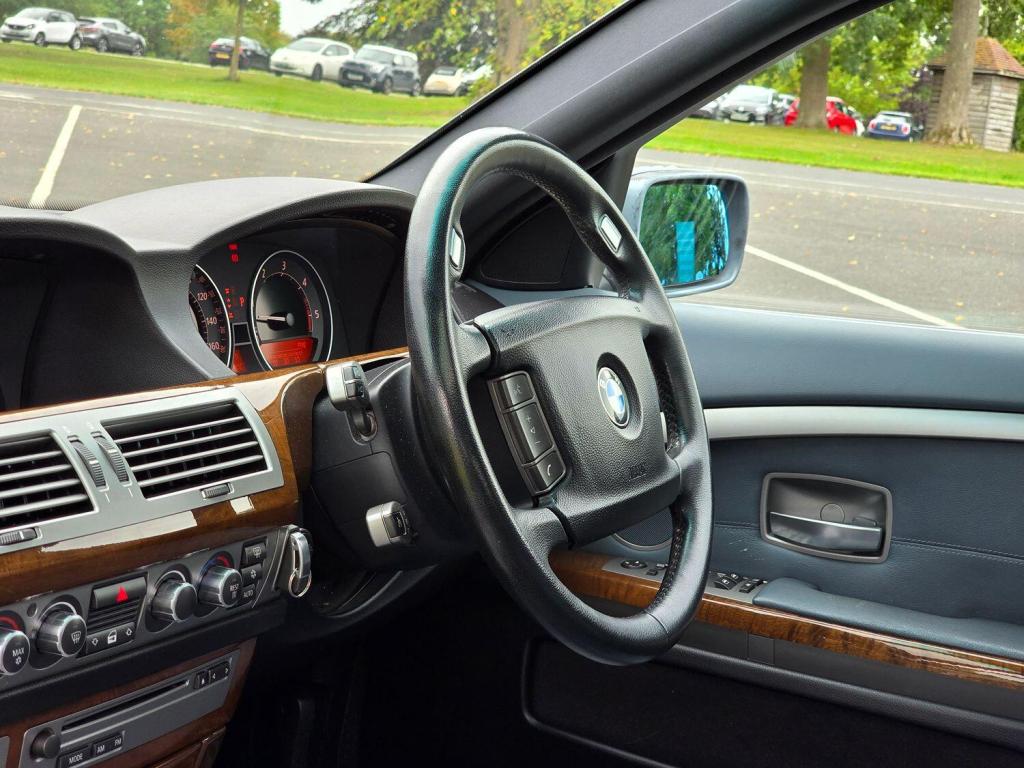 BMW 7 SERIES 3.0 730d SE 2006