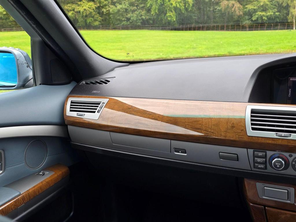 BMW 7 SERIES 3.0 730d SE 2006