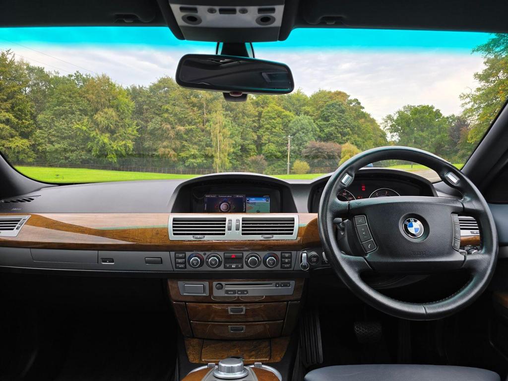 BMW 7 SERIES 3.0 730d SE 2006