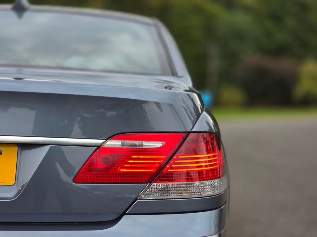 BMW 7 SERIES 3.0 730d SE 2006