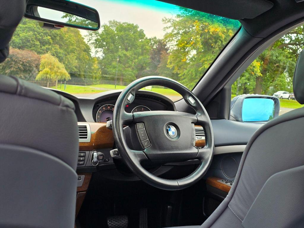 BMW 7 SERIES 3.0 730d SE 2006