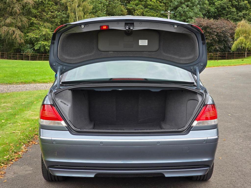 BMW 7 SERIES 3.0 730d SE 2006