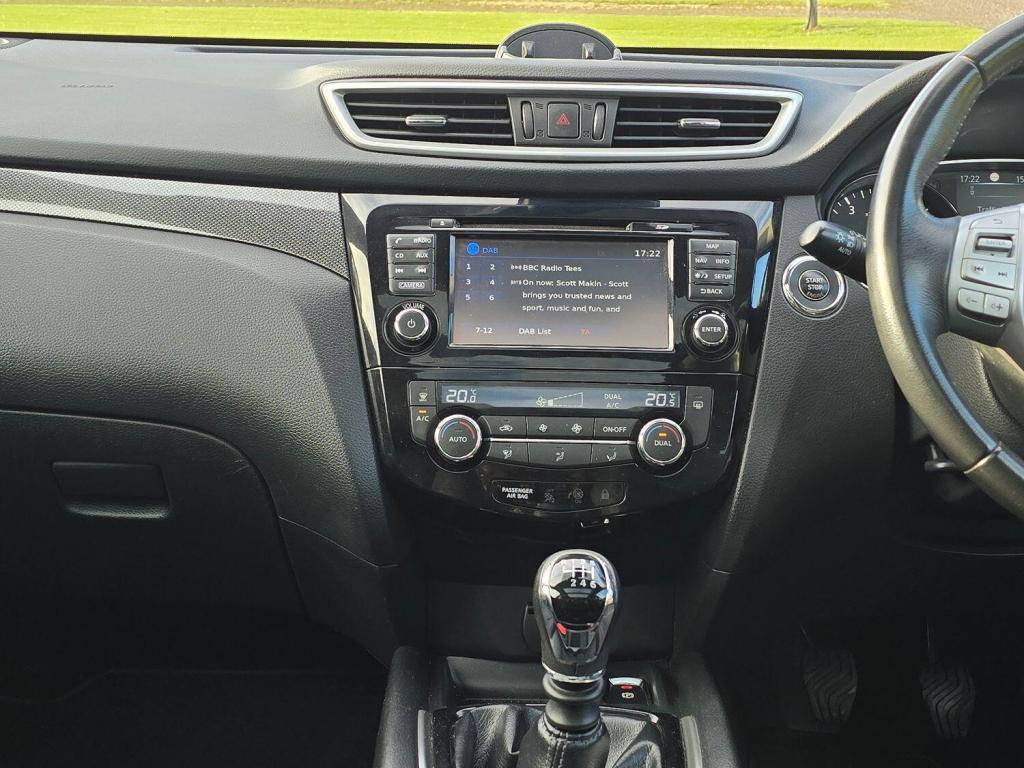 NISSAN X-TRAIL 1.6 DIG-T N-Vision 2017