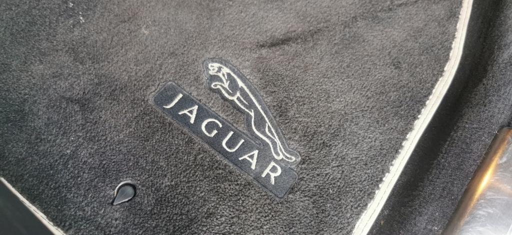 JAGUAR XJ 5.0 V8 Portfolio Auto 4dr LWB 2011