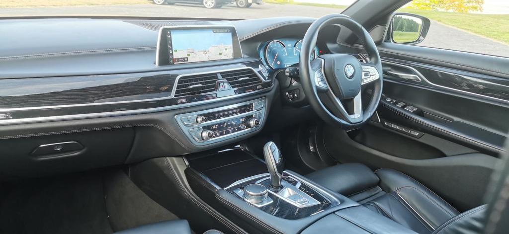 BMW 7 SERIES 3.0 730Ld M Sport Auto Euro 6 ss 4dr 2015