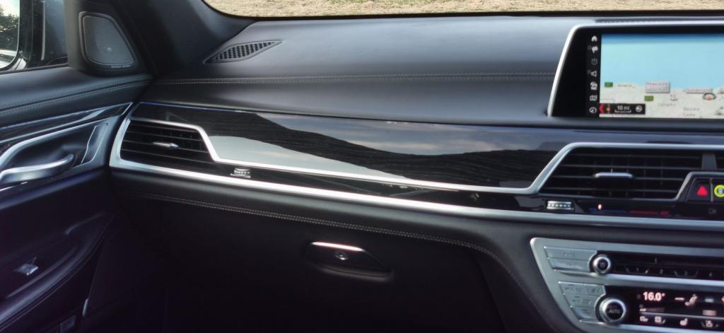 BMW 7 SERIES 3.0 730Ld M Sport Auto Euro 6 ss 4dr 2015