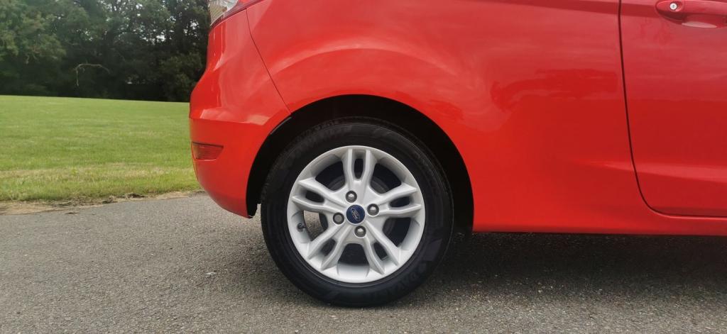 FORD FIESTA 1.25 Zetec Euro 6 3dr 2015