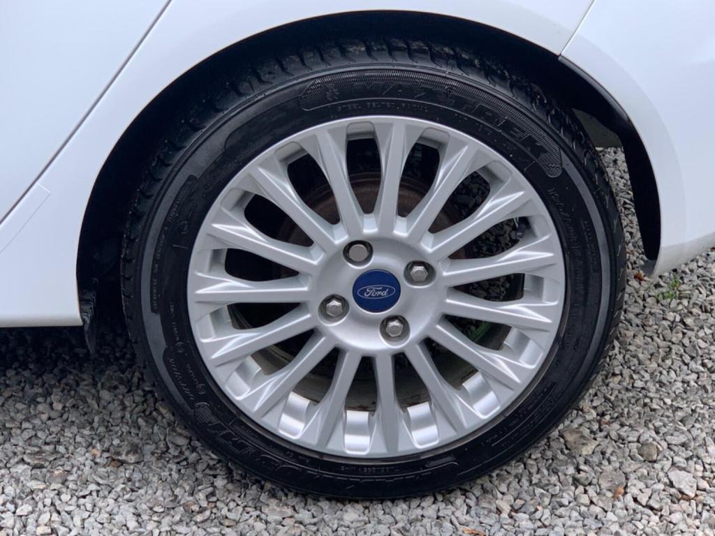 FORD FIESTA 1.0T EcoBoost Titanium Euro 5 ss 5dr 2013