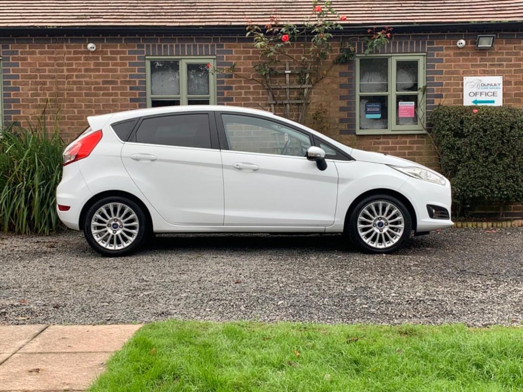 FORD FIESTA 1.0T EcoBoost Titanium Euro 5 ss 5dr 2013