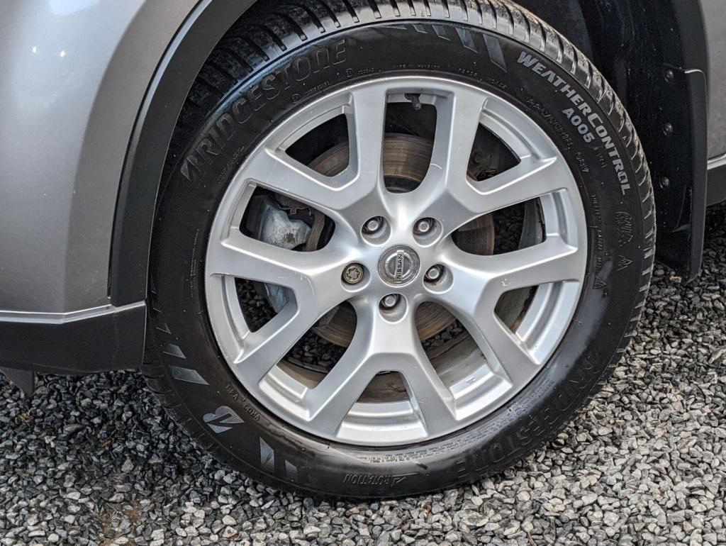 NISSAN X-TRAIL 2.0 dCi Tekna 4WD Euro 5 5dr 2011