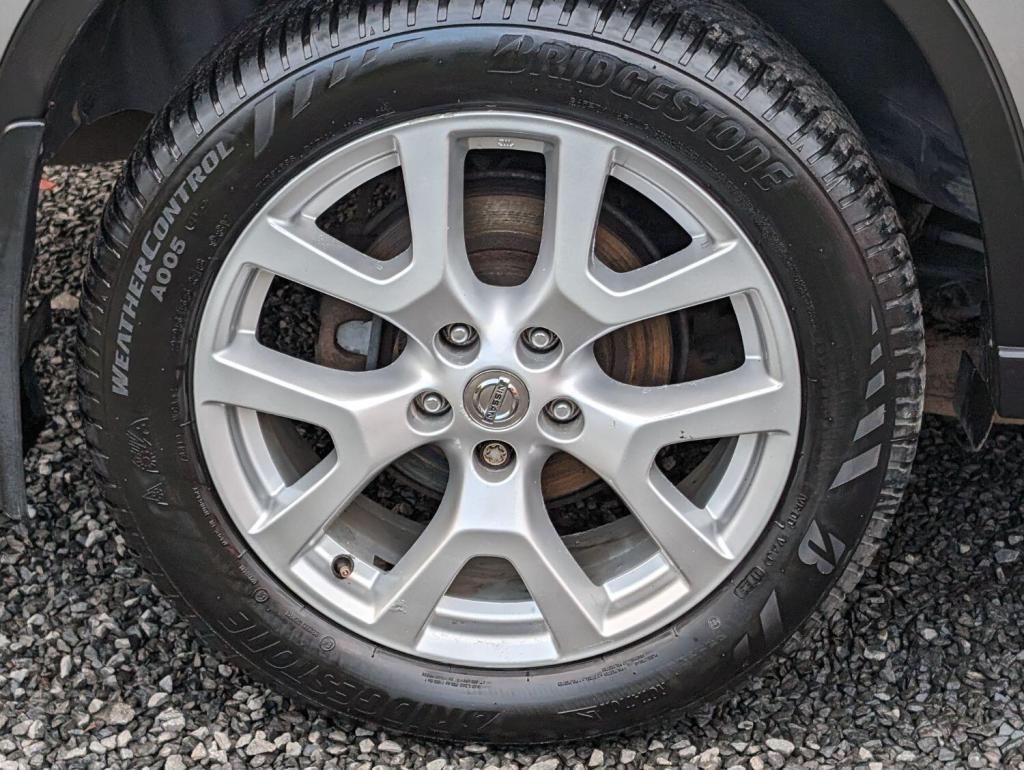 NISSAN X-TRAIL 2.0 dCi Tekna 4WD Euro 5 5dr 2011