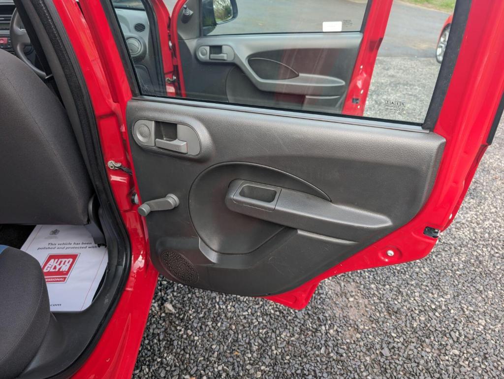 FIAT PANDA 1.2 Active 5dr 2012