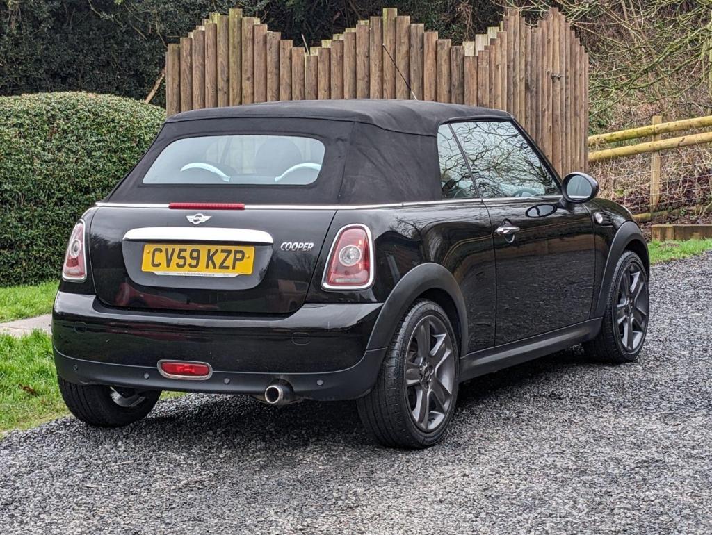 MINI CONVERTIBLE 1.6 Cooper Euro 4 2dr 2009