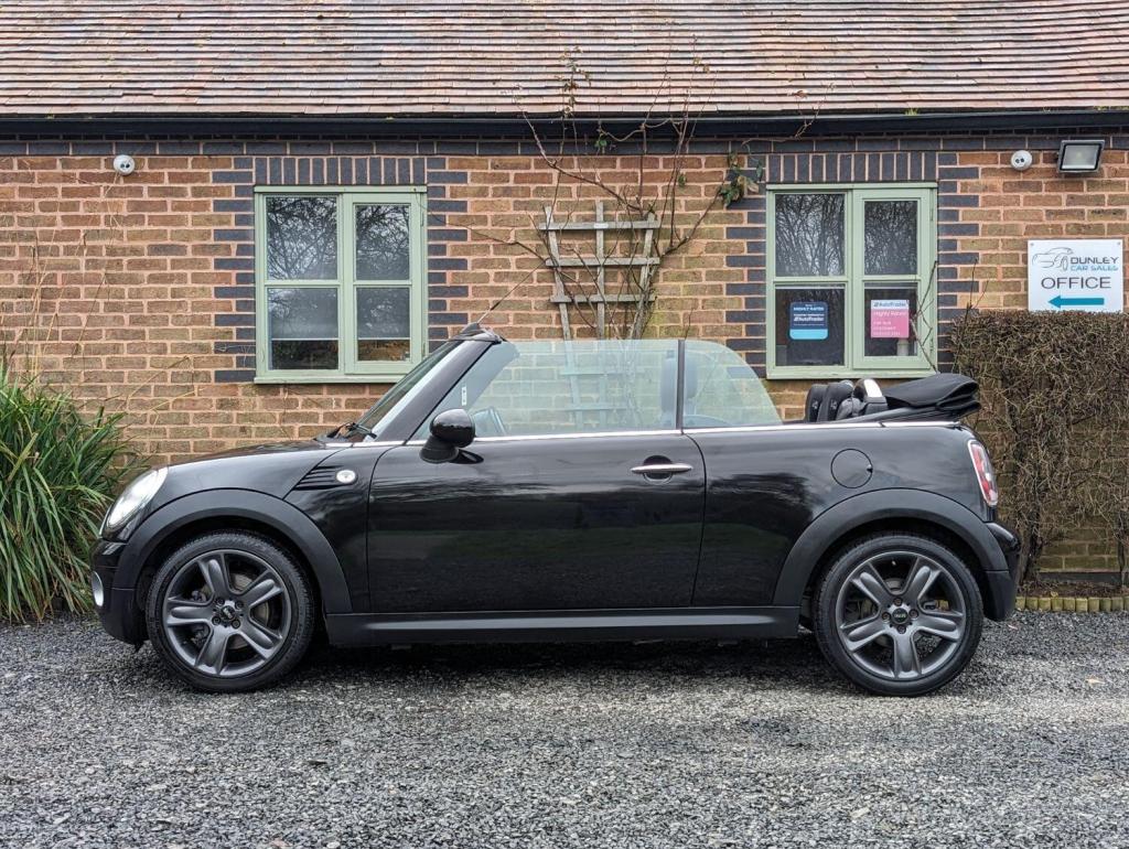 MINI CONVERTIBLE 1.6 Cooper Euro 4 2dr 2009