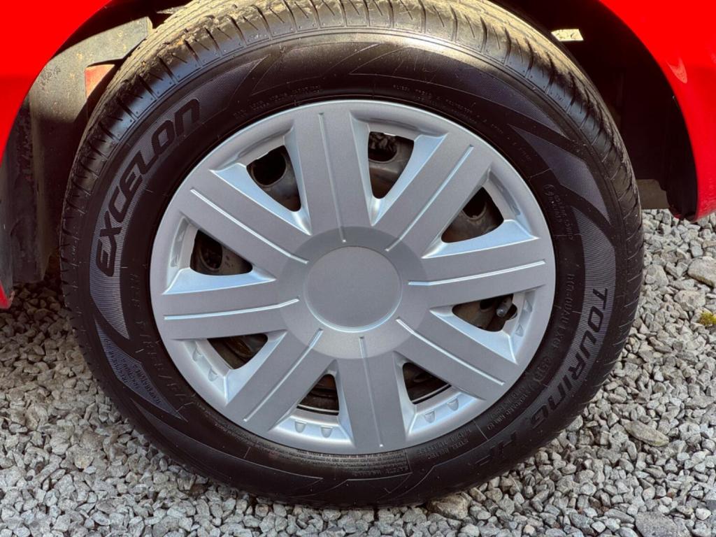 FORD KA 1.2 Studio Euro 5 3dr 2013