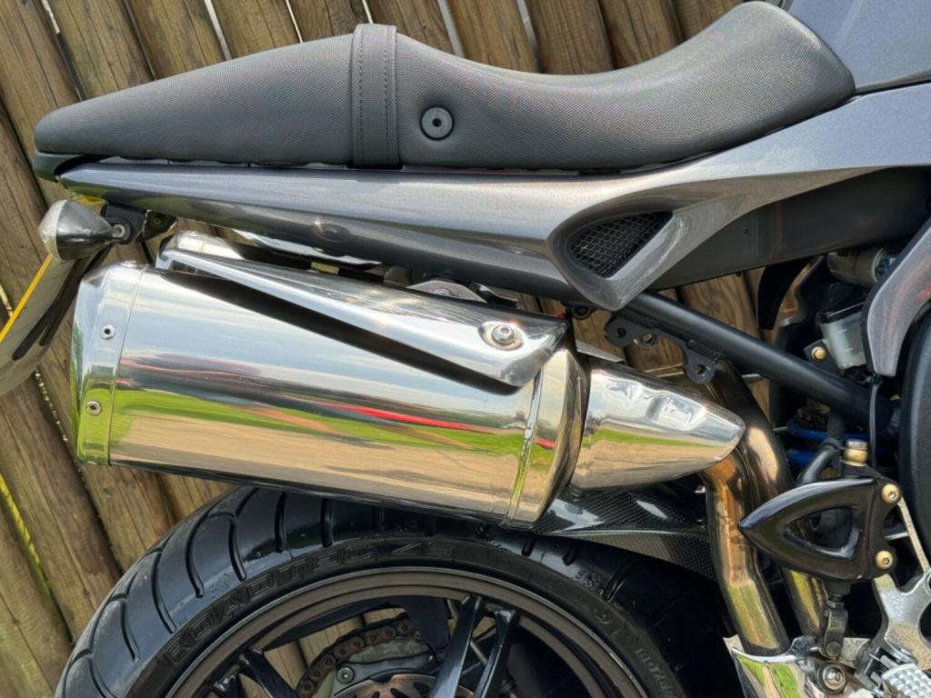 TRIUMPH SPEED TRIPLE 1050 1050 2007