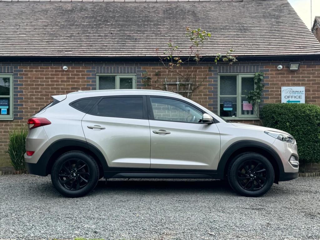 HYUNDAI TUCSON 1.6 GDi Blue Drive SE Nav Euro 6 (s/s) 5dr 2017
