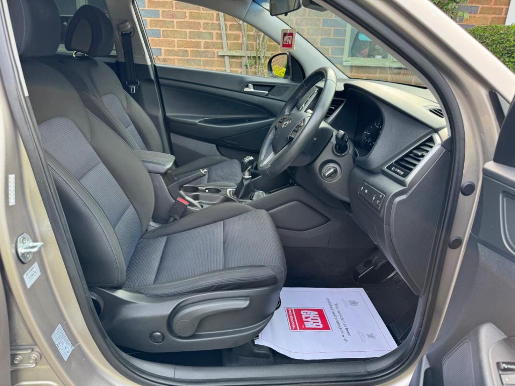 HYUNDAI TUCSON 1.6 GDi Blue Drive SE Nav Euro 6 (s/s) 5dr 2017