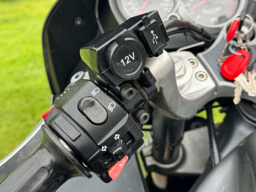 TRIUMPH SPRINT ST 1050 ST 2008