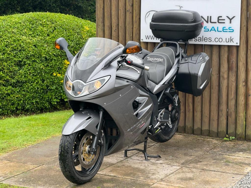 TRIUMPH SPRINT ST 1050 ST 2008