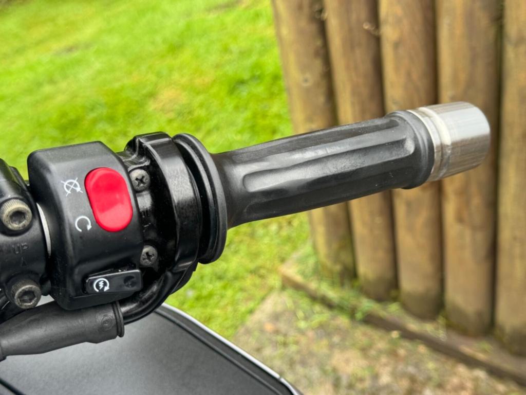 TRIUMPH SPRINT ST 1050 ST 2008