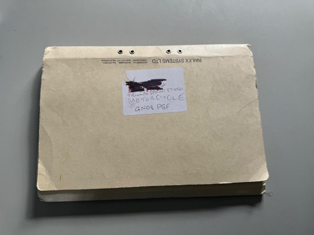 TRIUMPH SPRINT ST 1050 ST 2008