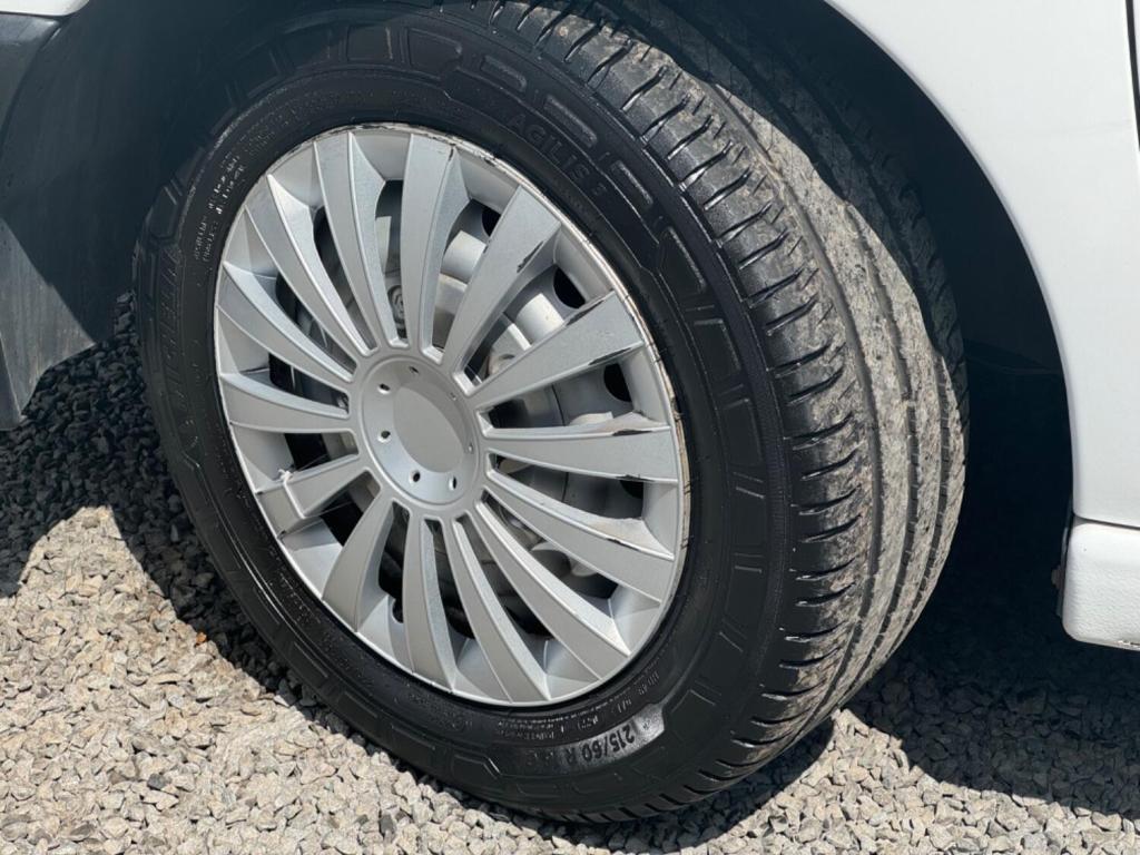 PEUGEOT EXPERT 1.6 HDi Professional L1 H1 4dr 2017