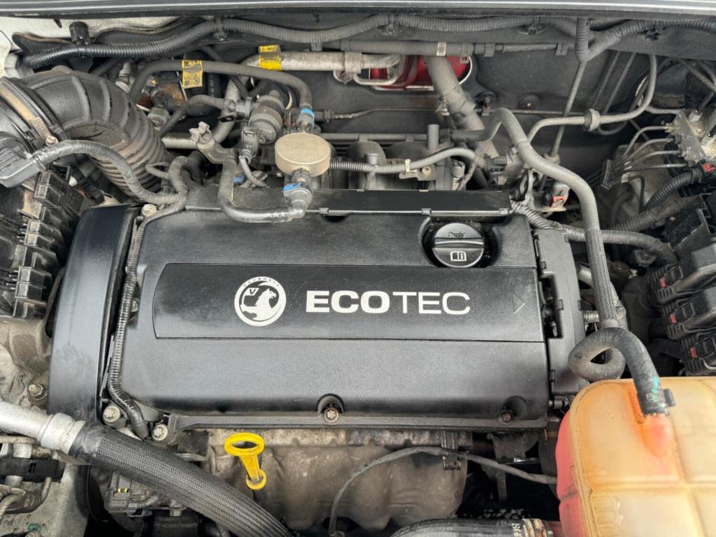 VAUXHALL MOKKA 1.6 SE 2WD Euro 5 (s/s) 5dr 2013