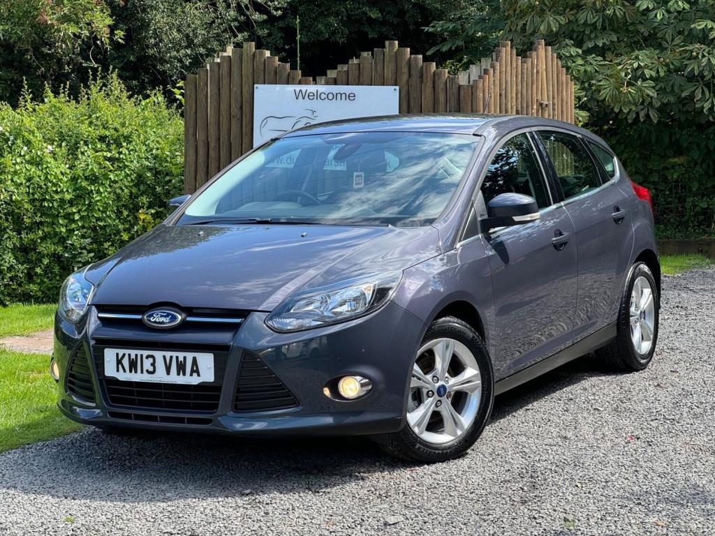 FORD FOCUS 1.0T EcoBoost Zetec Euro 5 (s/s) 5dr 2013
